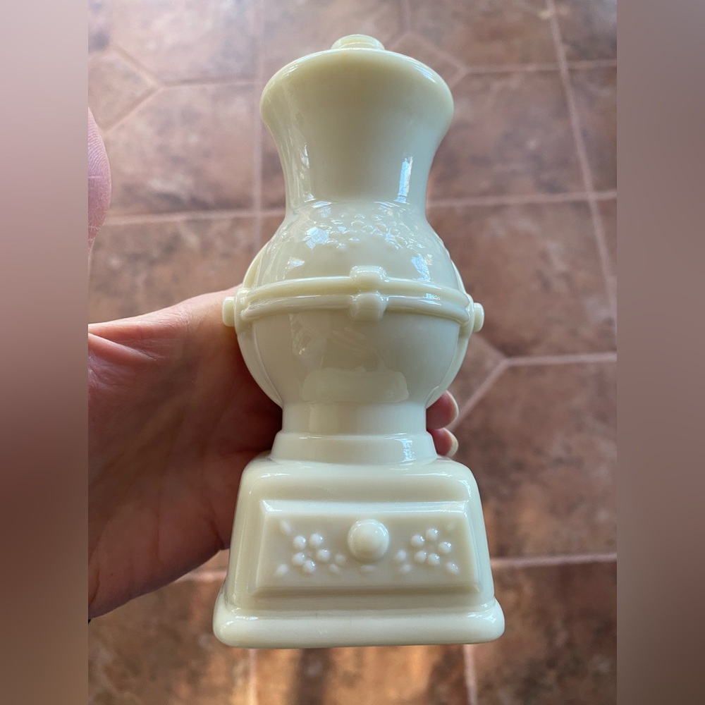 Vintage Avon coffee mill decanter Sonnet Cologne